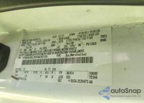 2012 Ford E-350 Super Duty Xl z USA, uszkodzony, nr VIN 1FBSS3BL2CDB30729